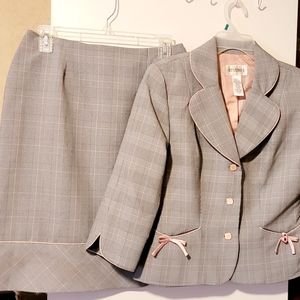 Studio1 two piece dress set. Pink and gray. Lady size 8.